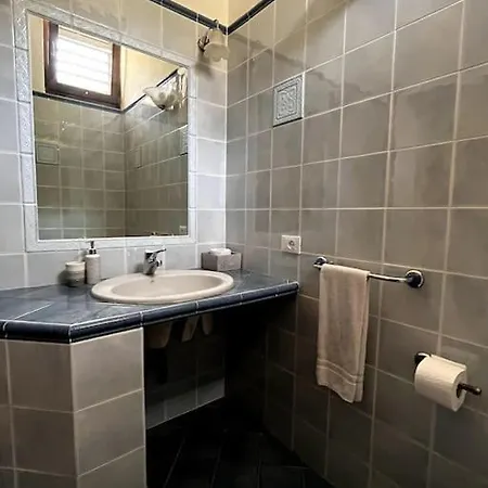 Portopollo Sea View Zero Budget