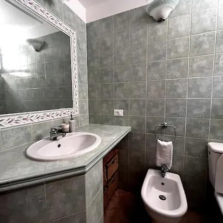 Portopollo Sea View Zero Budget Holiday home *