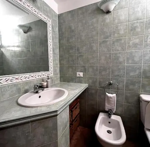 Portopollo Sea View Zero Budget Holiday home *